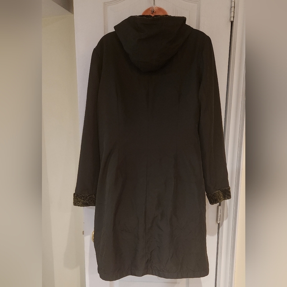 WINTER COAT - Picture 5 of 12